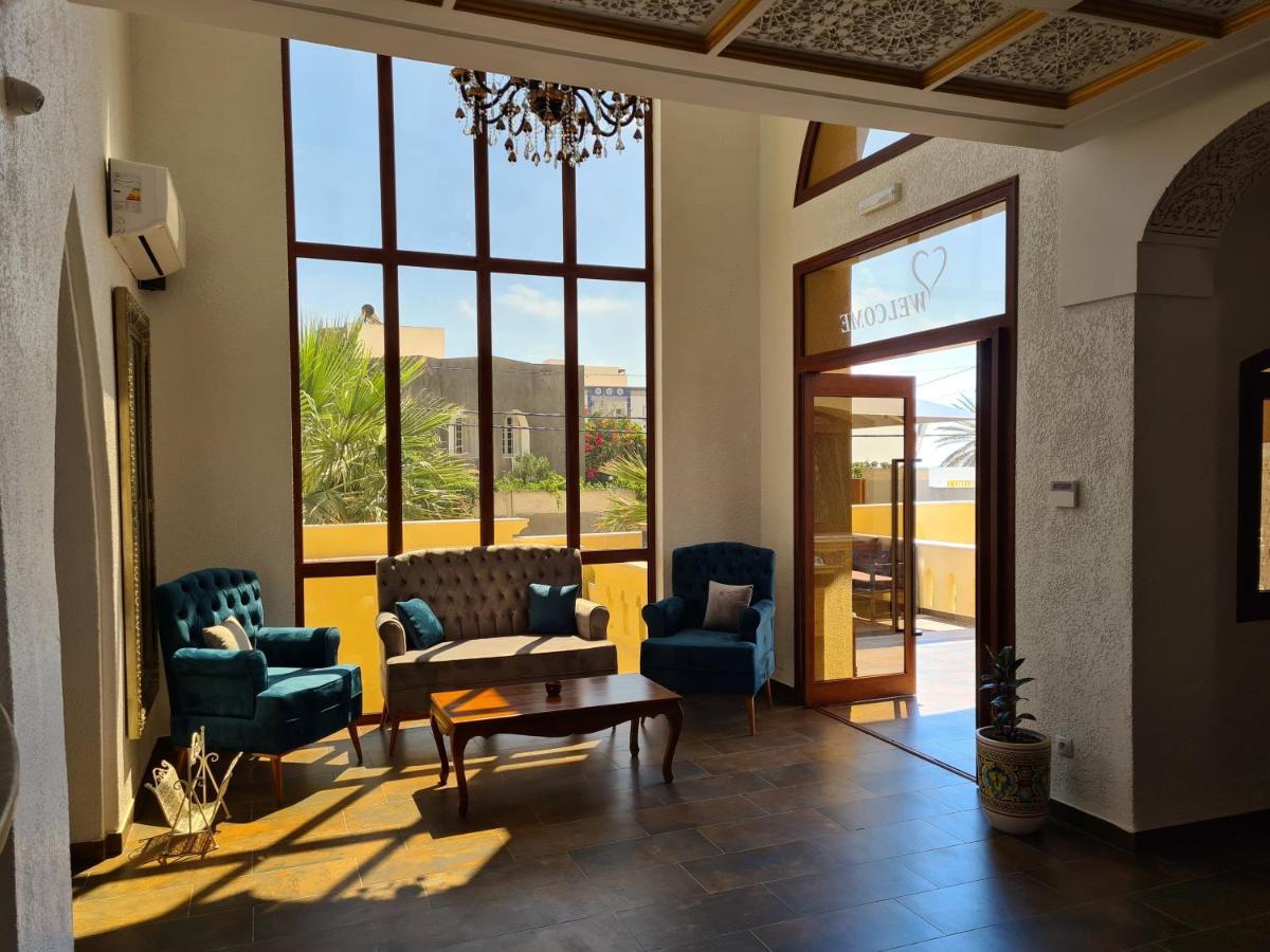 Mahdia - Baghdadi - Laourient Apartments, Restaurant, Cafe Εξωτερικό φωτογραφία