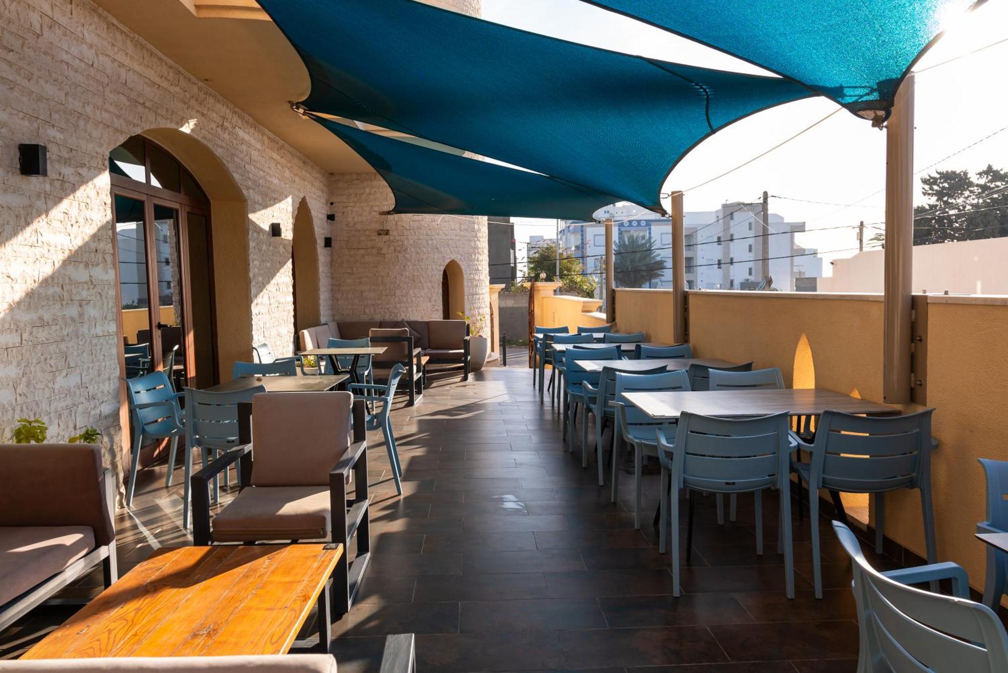 Mahdia - Baghdadi - Laourient Apartments, Restaurant, Cafe Εξωτερικό φωτογραφία