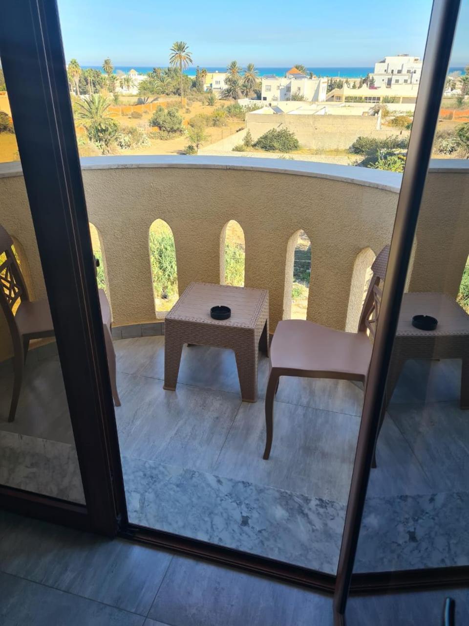 Mahdia - Baghdadi - Laourient Apartments, Restaurant, Cafe Εξωτερικό φωτογραφία