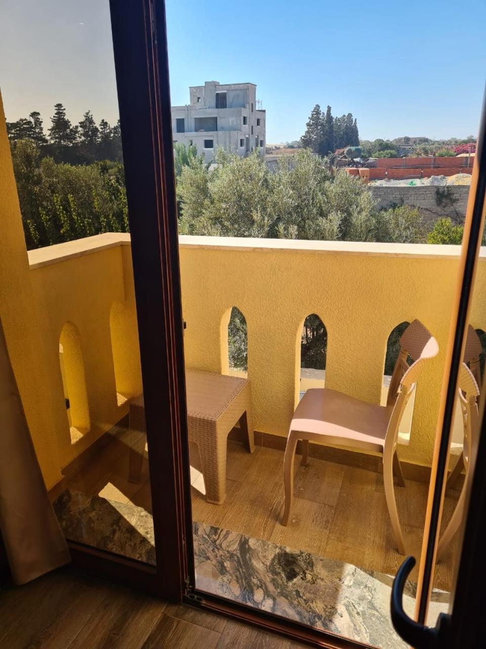 Mahdia - Baghdadi - Laourient Apartments, Restaurant, Cafe Εξωτερικό φωτογραφία